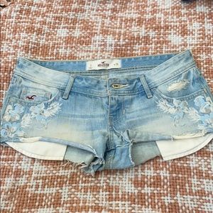 EUC Hollister shorts ❤️